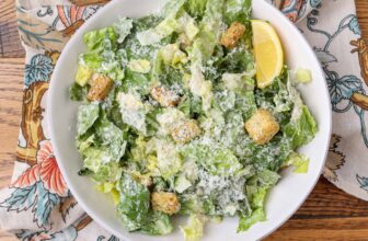 Basic Caesar Salad – Barefeet within the Kitchen