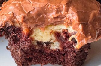 CHOCOLATE CREAM CHEESE CUPCAKES – The Southern Woman Cooks