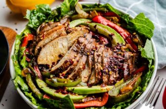Skinny Rooster Fajita Salad
