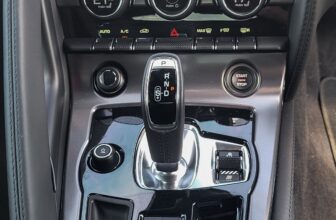 10 computerized sports activities automobiles which are higher than a stick shift