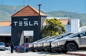 After Tesla Staff Signed Letter Asking Elon Musk to Resign, at Least One Has Been Fired