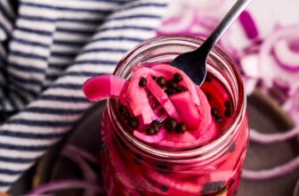 Learn how to Make Pickled Crimson Onions