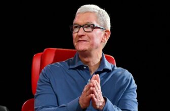 Apple CEO Tim Cook dinner Calls AI ‘Greater Than the Web’ in Uncommon All-Arms Assembly