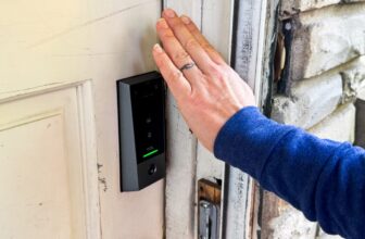 This Quick Palm-Scanning Good Lock Is No Jedi Thoughts Trick