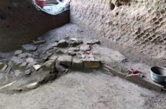 After Mount Vesuvius Demolished Pompeii, Folks Returned to Reside Among the many Ruins