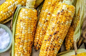 Grilled Corn on the Cob (3 Completely different Methods!)